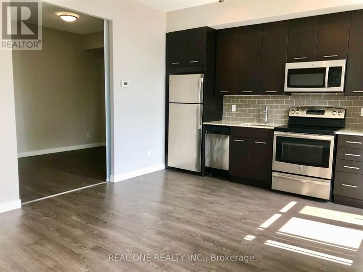 Property Photo:  2055 Danforth Avenue 312  ON M4C 1J8 