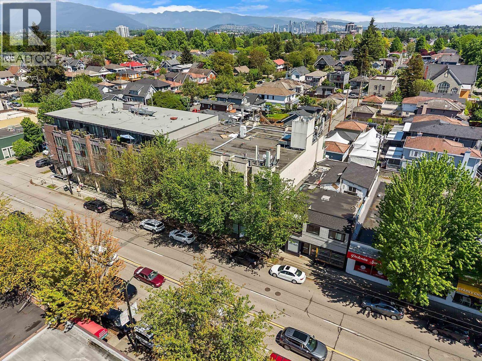 Property Photo:  4372 Fraser Street 301  BC V5V 4G3 