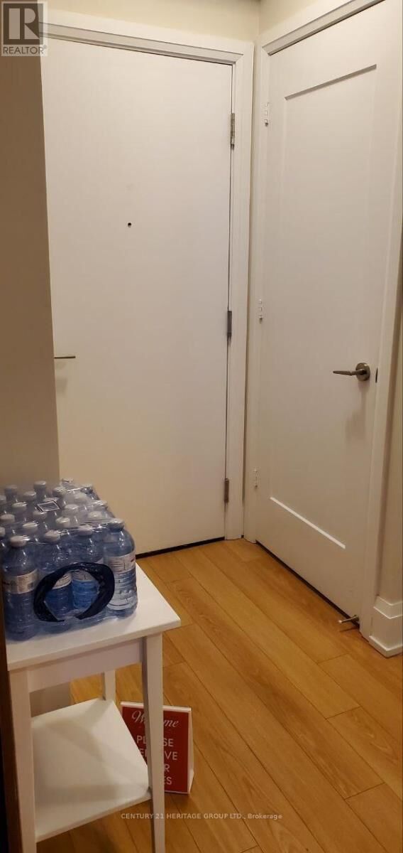 Property Photo: 120 Harrison Garden Boulevard 1431 ON M2N 0H1