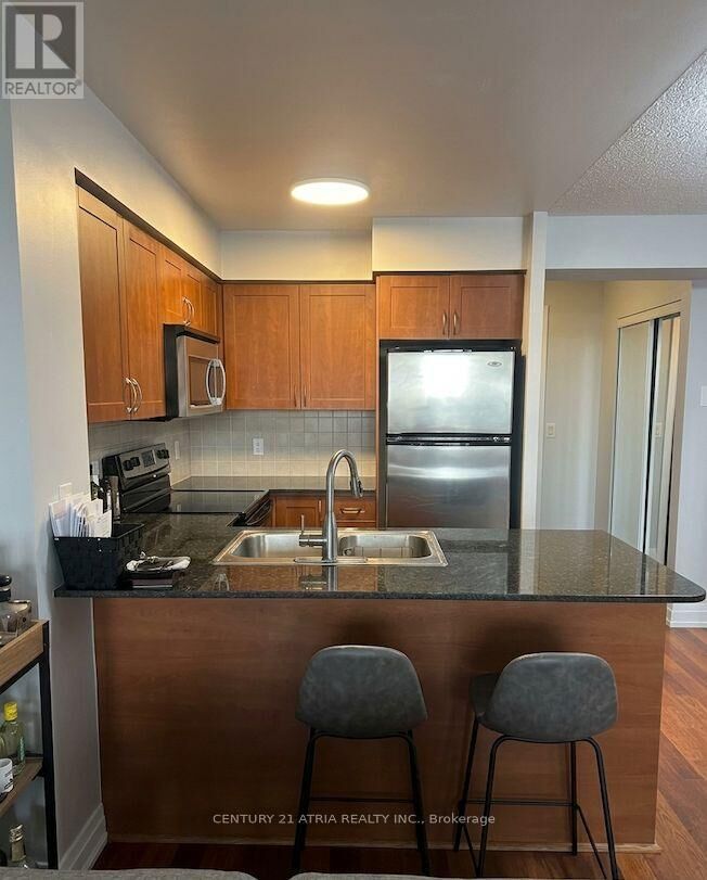 Property Photo:  1060 Sheppard Avenue West 412  ON M3J 0G7 