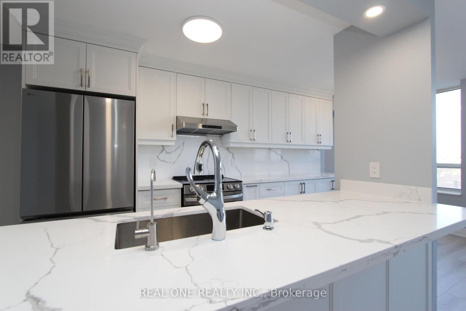 Property Photo:  1883 McNicoll Avenue East 719  ON M1V 5M3 