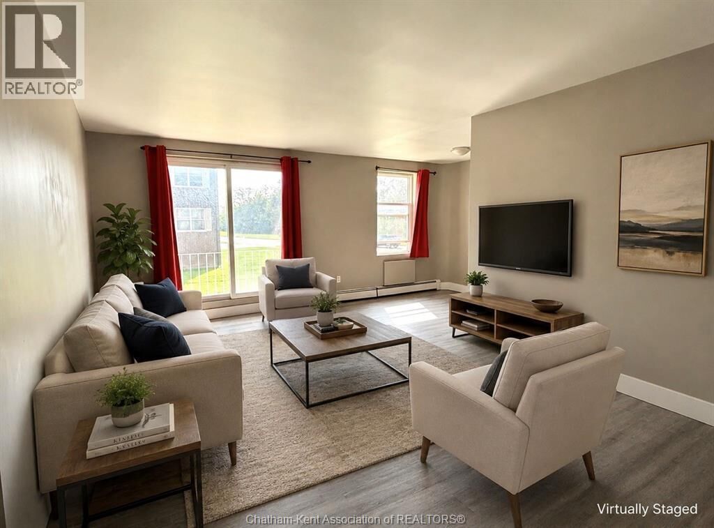 Property Photo:  118 Riverview Drive 620  ON N7M 1A5 