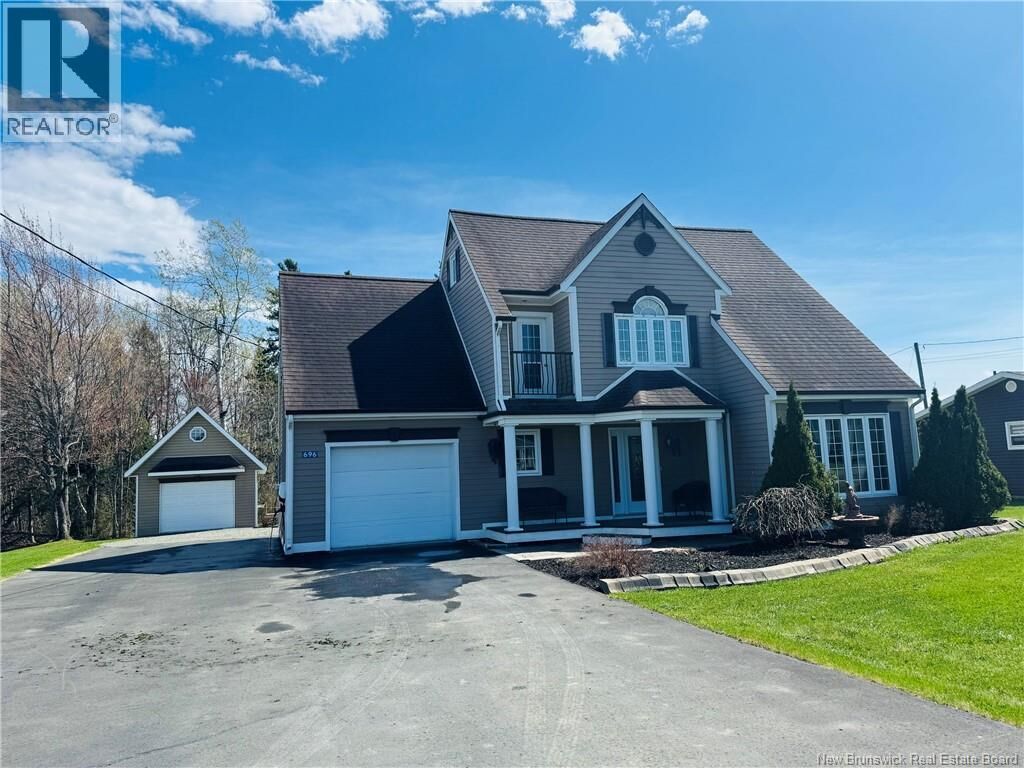 Property Photo:  696 Des Pionniers Avenue  NB E8E 1E3 