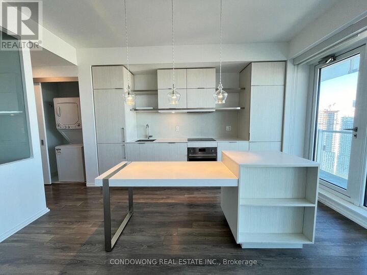 Property Photo:  197 Yonge Street 4304  ON M5B 0C1 