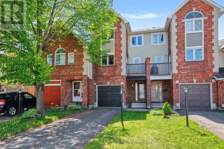 Property Photo: 107 Woodpark Way ON K2J 4C7