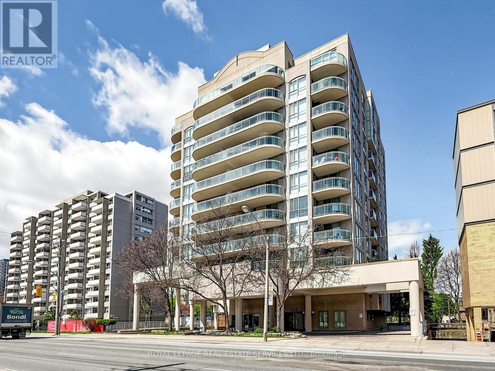 Property Photo: 398 Eglinton Avenue 203 ON M4P 3H8