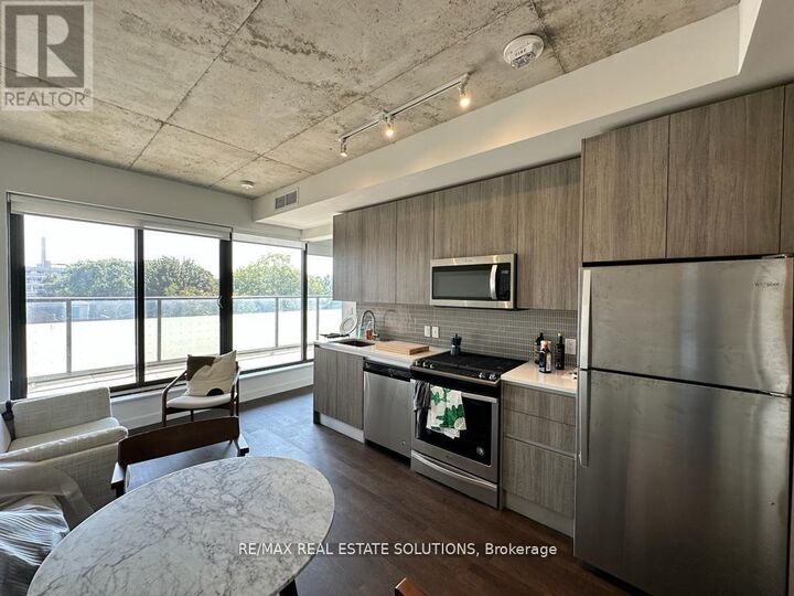Property Photo:  246 Logan Avenue 425  ON M4M 0E9 