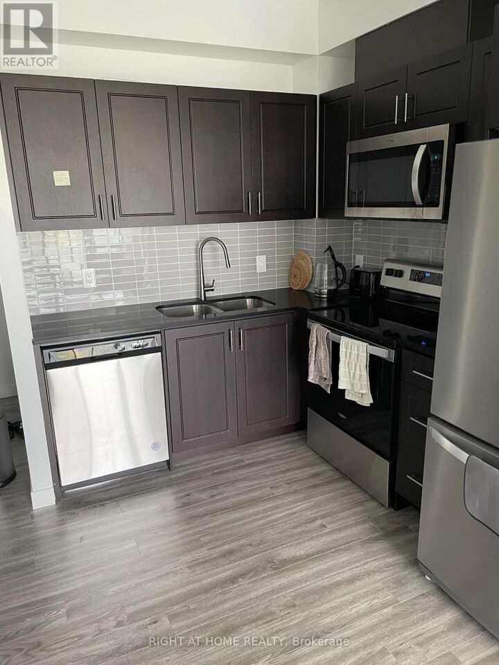 Property Photo: 128 King Street North 711 ON N2J 0E9