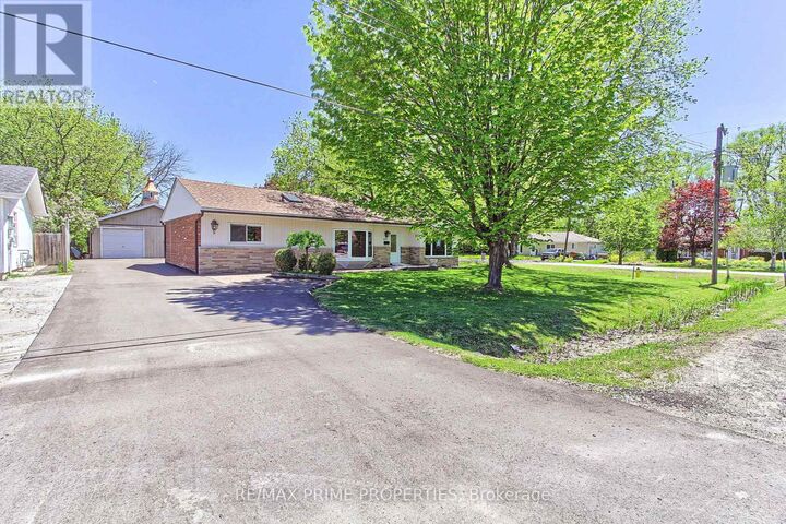 Property Photo:  63 Ruta Crescent  ON L4P 1C5 