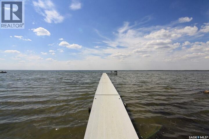 Property Photo:  227 Lakeside Crescent  SK S0A 0L0 
