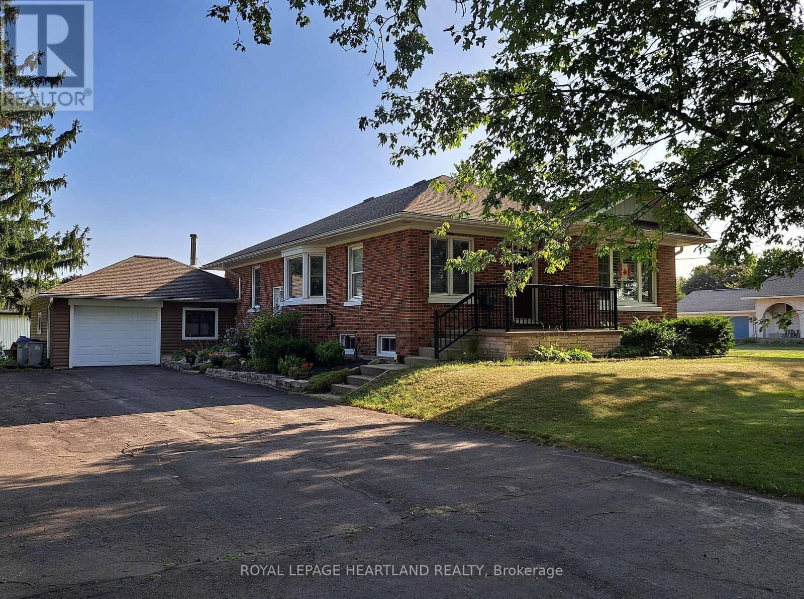 Property Photo: 19 Centre Street ON N0M 2T0