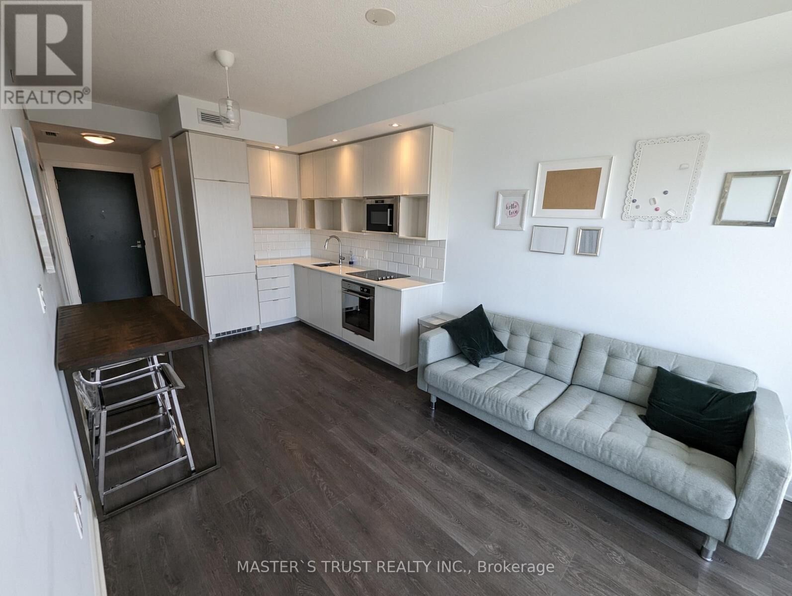 Property Photo: 89 McGill Street 2809 ON M5B 0B1