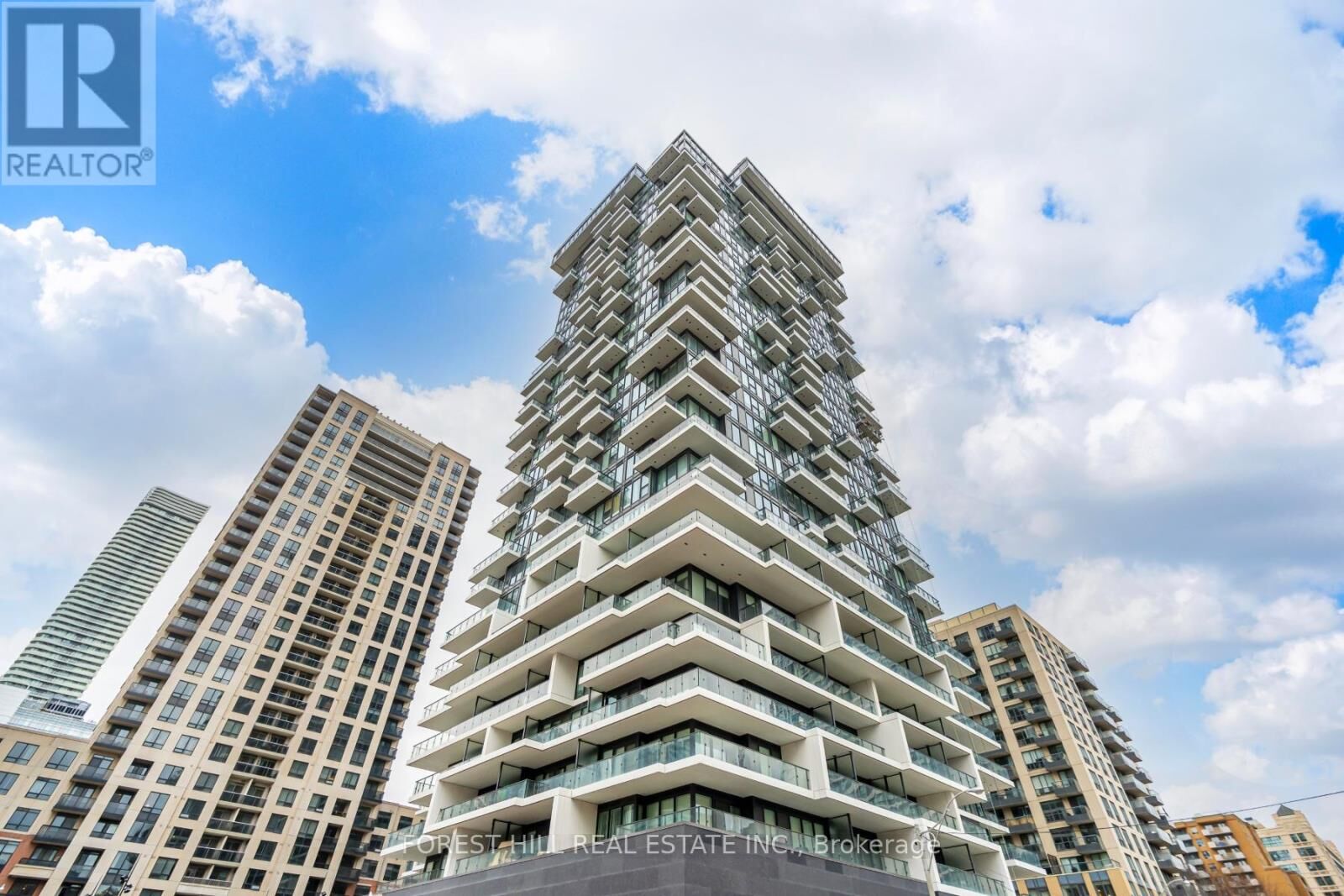 Property Photo: 77 Shuter Street 2303 ON M5B 0B8