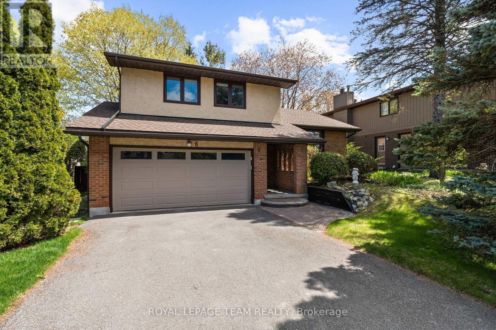 Property Photo: 6 Byrd Crescent ON K2L 2G5