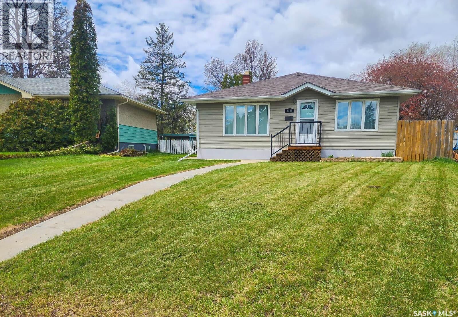 Property Photo:  5342 5th Avenue  SK S4T 0M4 