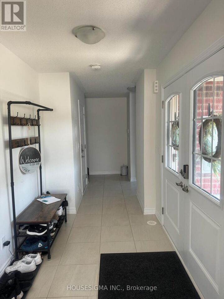 Property Photo: 20 Mappin Way ON L1R 0R4