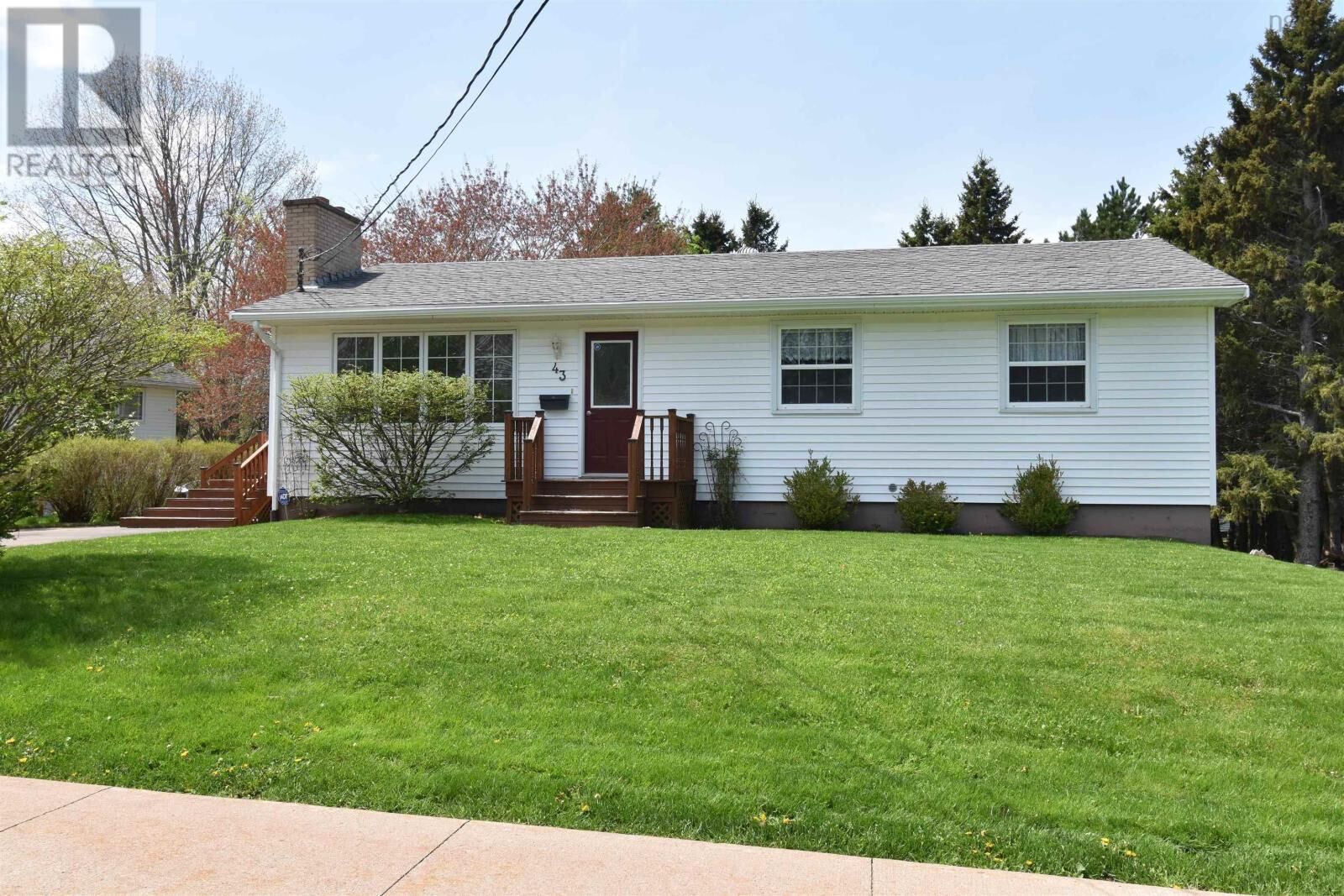 Property Photo:  43 Spruce Drive  NS B2N 4X5 