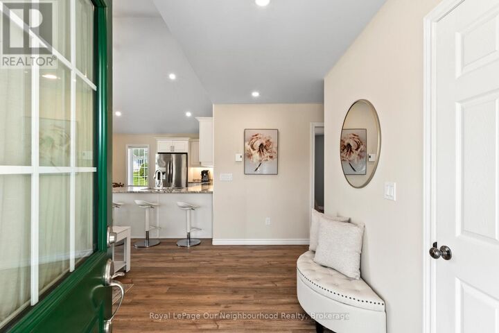 Property Photo:  300 Croft Street 1602  ON L1A 0E1 