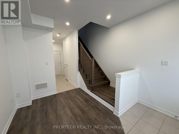 Property Photo: 484 Arthur Bonner Avenue 58 ON L6B 1N1