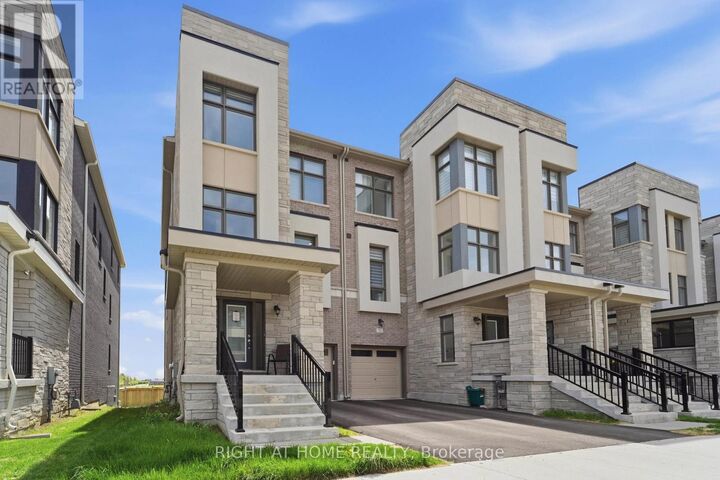 Property Photo:  75 Puisaya Drive  ON L4E 1L2 