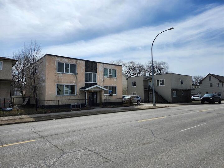 407 St John'S Avenue — photo 1