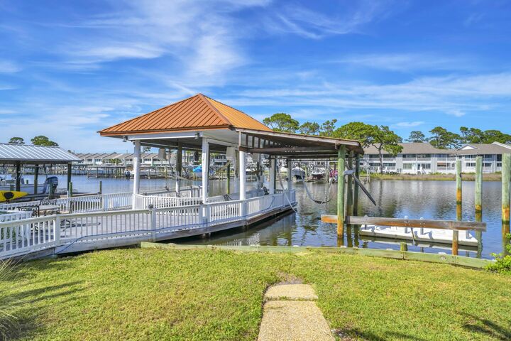 Property Photo: 8120 S Lagoon Drive FL 32408