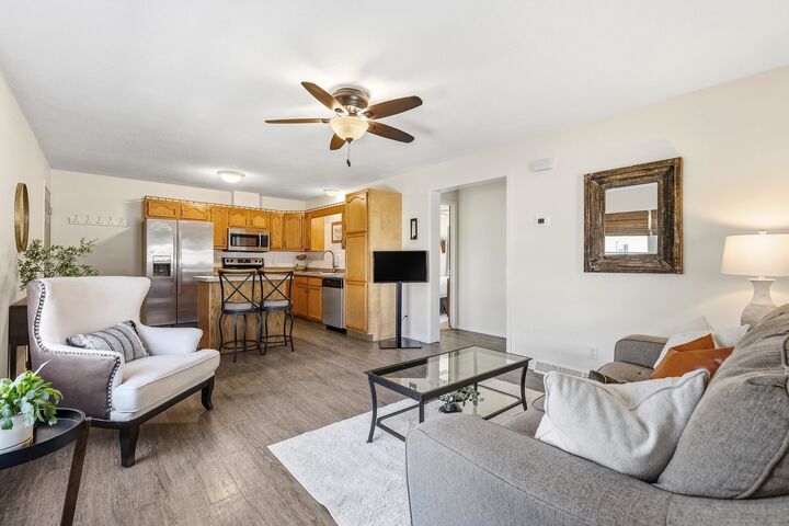 Property Photo:  2108 Bald Eagle Court  IA 52001 