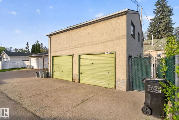 Property Photo: 11614 70 Street NW AB T5B 1T5