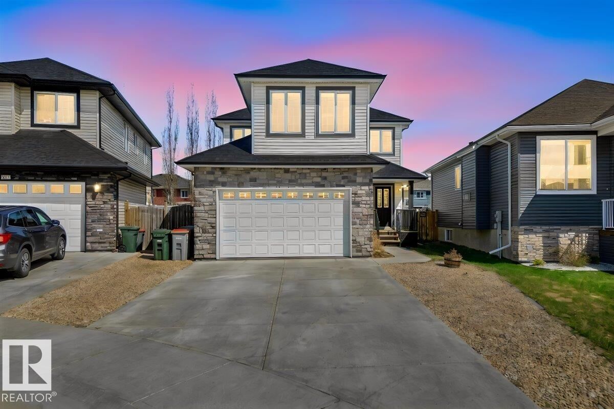 Property Photo: 40 Willowdale Place AB T7Z 0A4