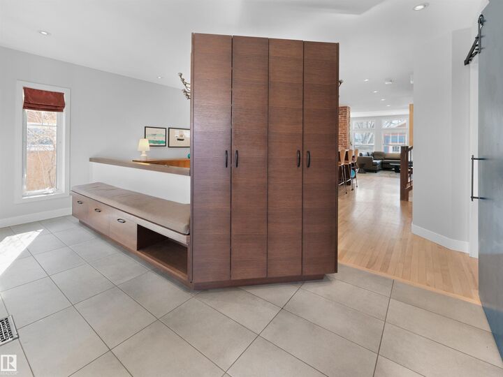 Property Photo: 9815 90 Avenue NW AB T6E 2T2