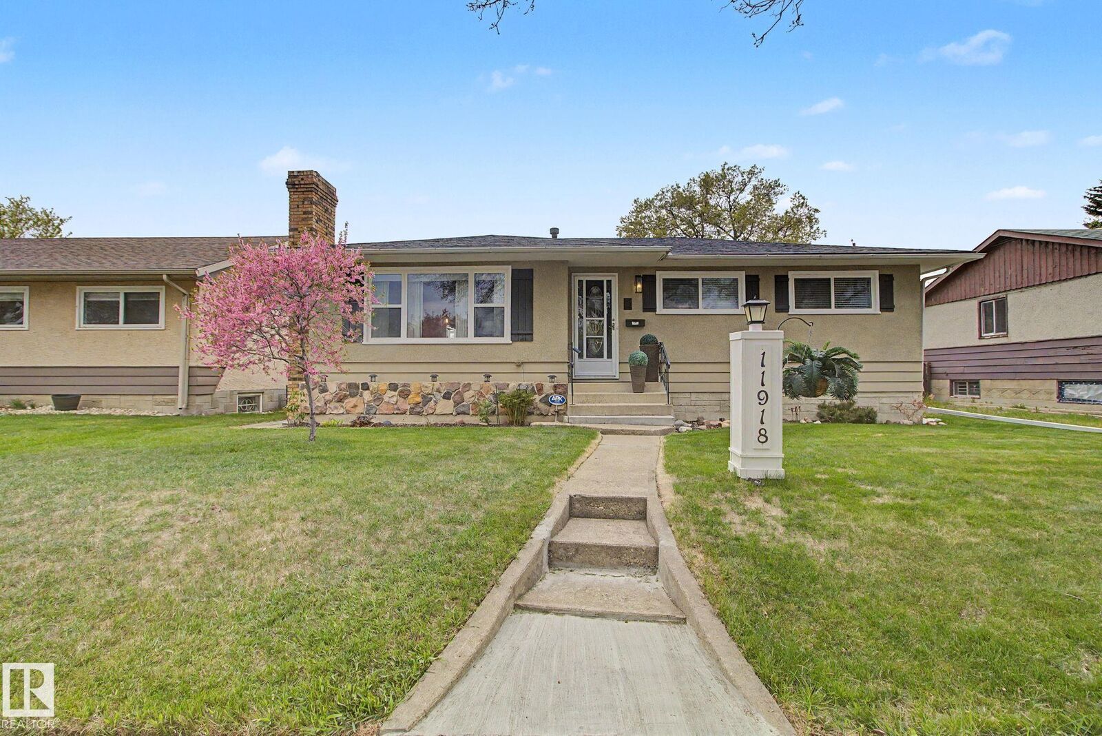 Property Photo: 11918 43 Street NW AB T5W 2P6