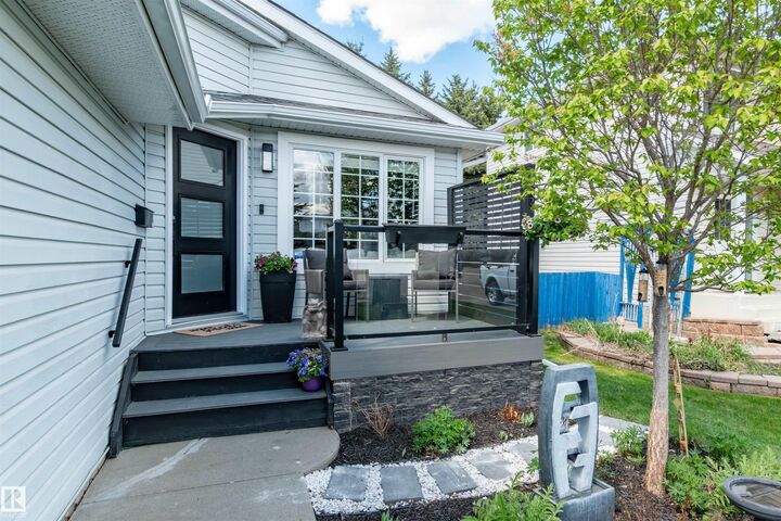 Property Photo: 4012 53 Street AB T4X 1N4