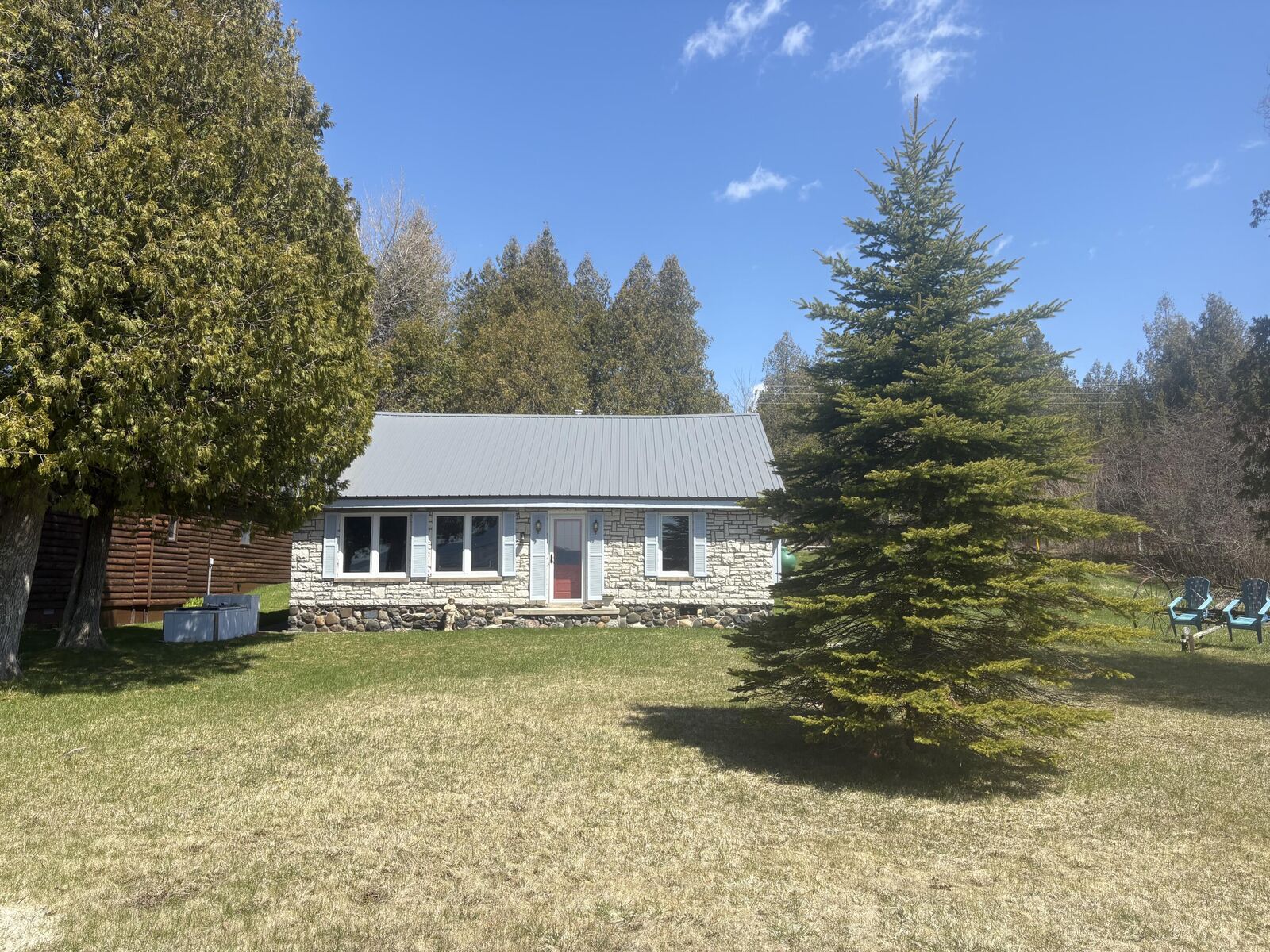 Property Photo:  W11897 Middle Beach Rd  MI 49762 