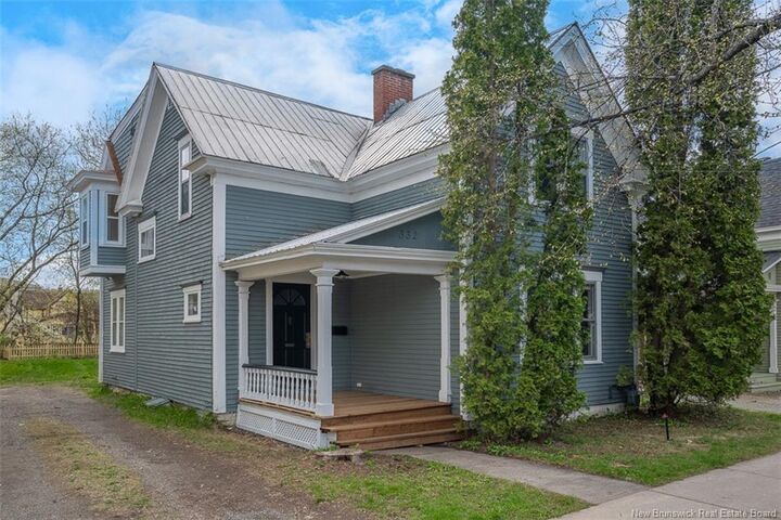 332 Saunders Street — photo 1