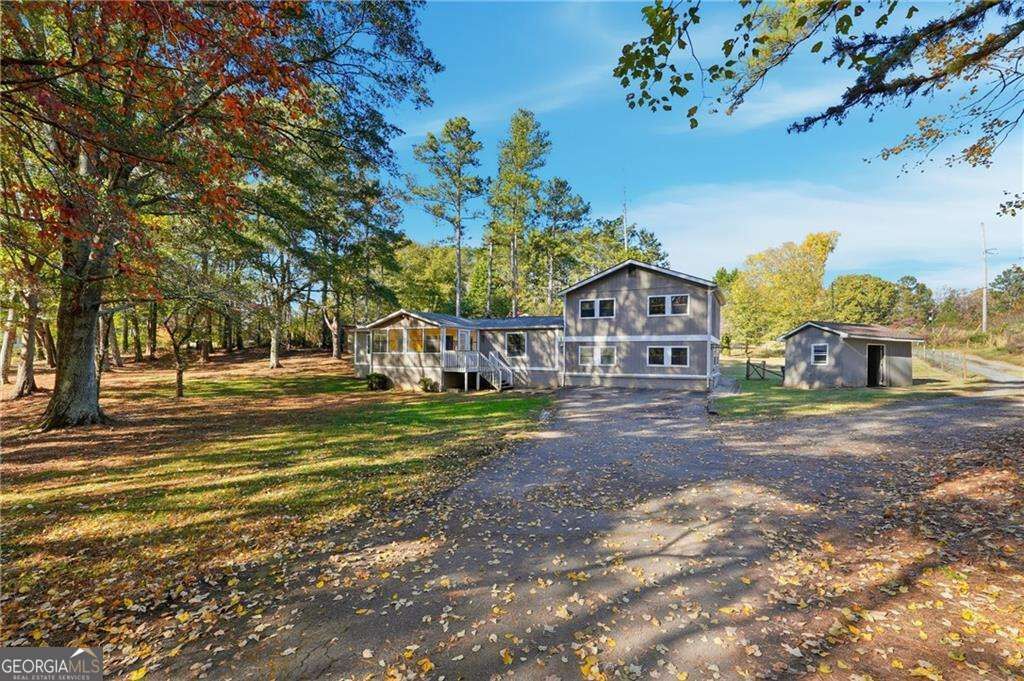Property Photo: 4170 Hurt Bridge Court GA 30028