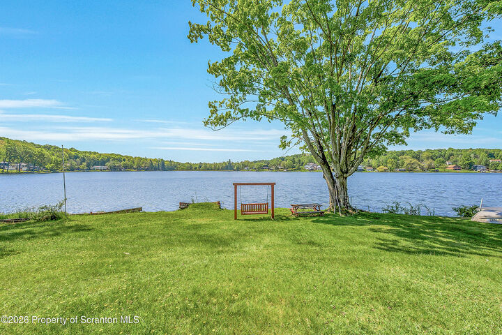 Property Photo:  108 George Drive  PA 18436 