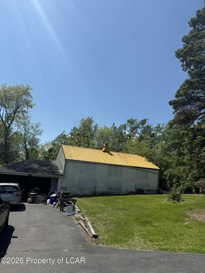 Property Photo:  56 Pittston Avenue  PA 18640 