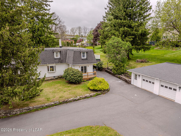 Property Photo:  512 Shady Lane Road  PA 18411 