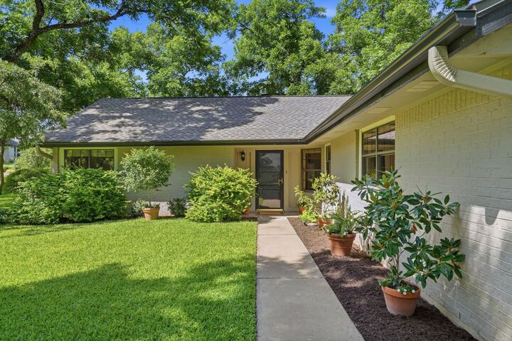 Property Photo:  352 San Saba  TX 78654 
