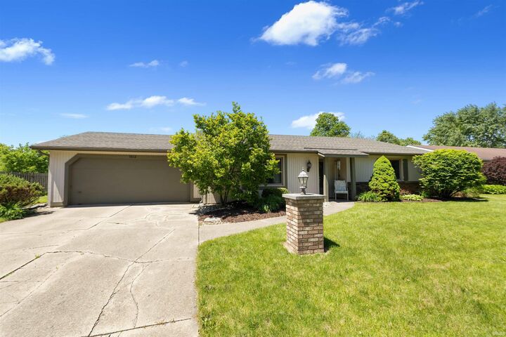 Property Photo:  9812 Silver Shore Court  IN 46804 