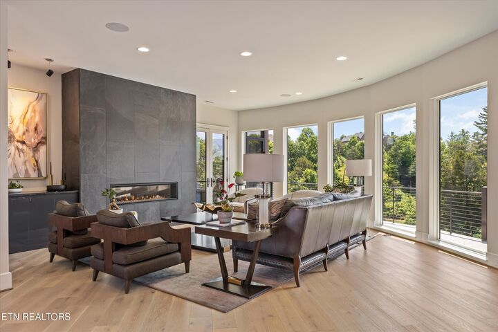 Property Photo:  317 Admiral Court  TN 37772 
