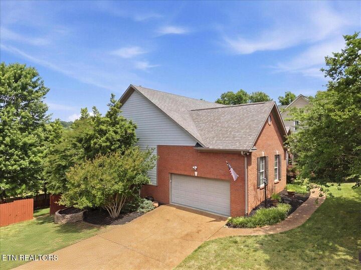 Property Photo:  2100 Madison Grove Lane  TN 37922 