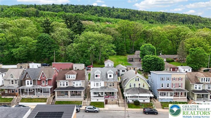 Property Photo:  434 Arlington Street  PA 18252 