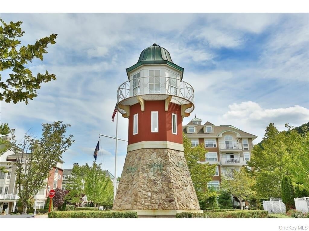 Property Photo: 1310 Round Pointe Drive NY 10927