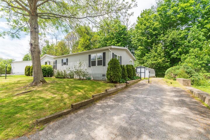 Property Photo: 209 Wood Hollow Road NY 12533