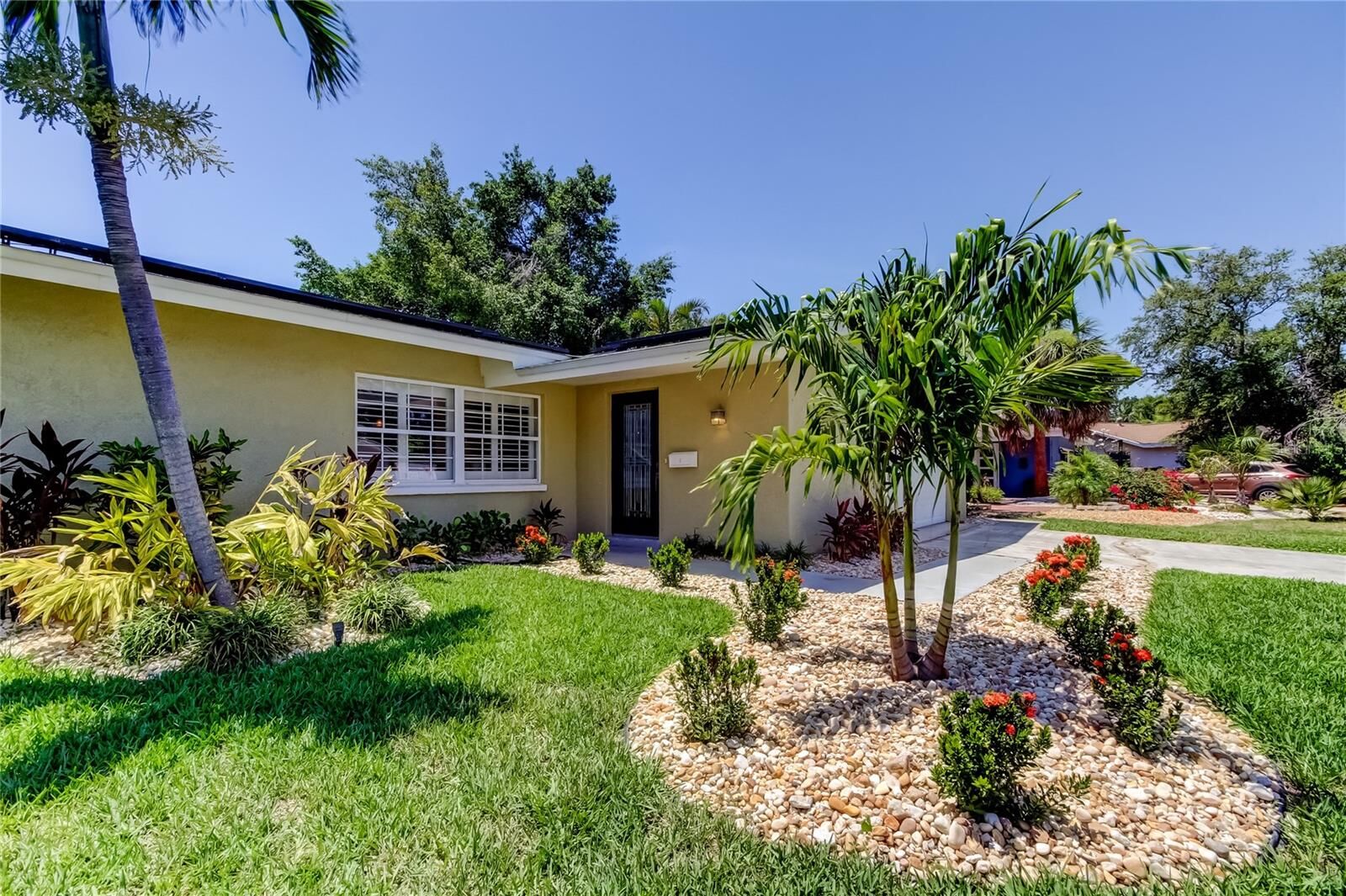 Property Photo:  4174 14th Lane NE  FL 33703 
