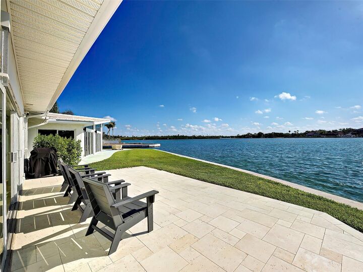 Property Photo:  885 White Cap Circle 34  FL 34285 