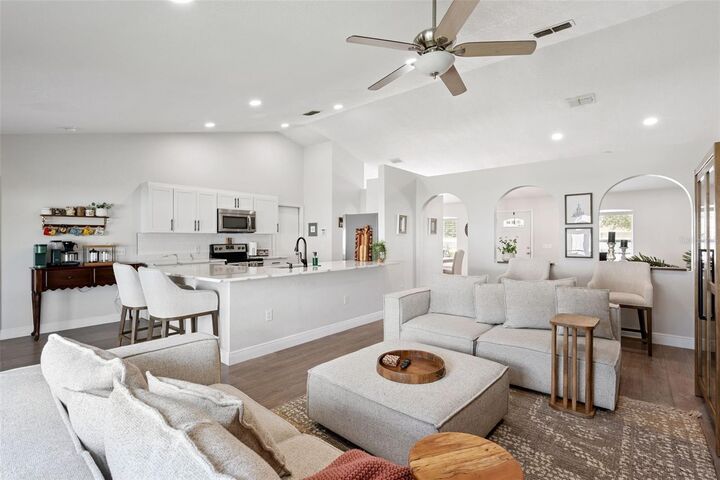 Property Photo: 33 Timbercreek Pines Circle FL 34787