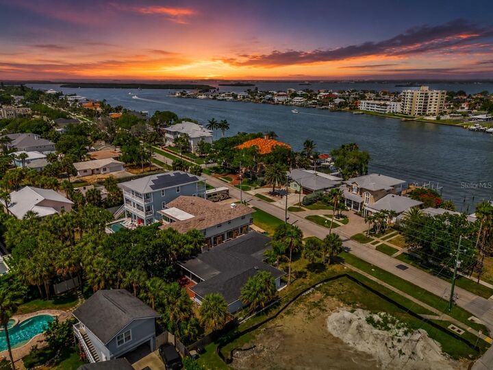 Property Photo:  730 Bay Esplanade  FL 33767 
