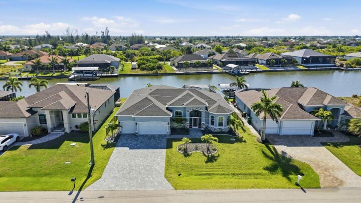 Property Photo:  8314 Tracy Circle  FL 33981 
